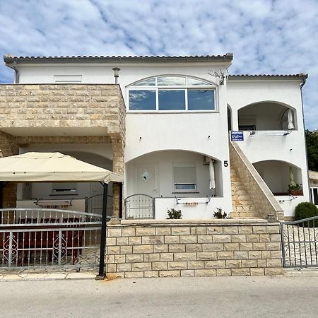 Apartments Kristina Вир Экстерьер фото