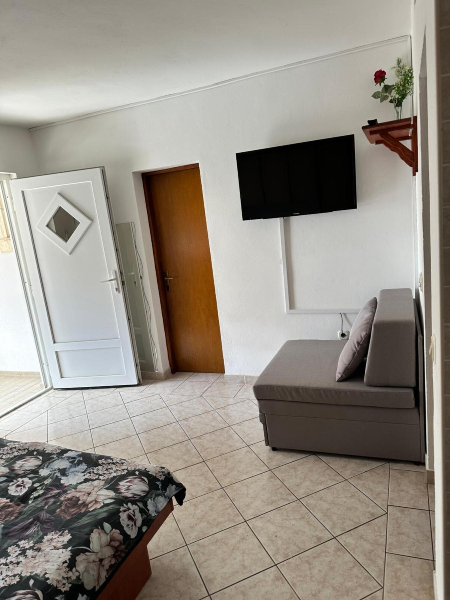 Apartments Kristina Вир Экстерьер фото
